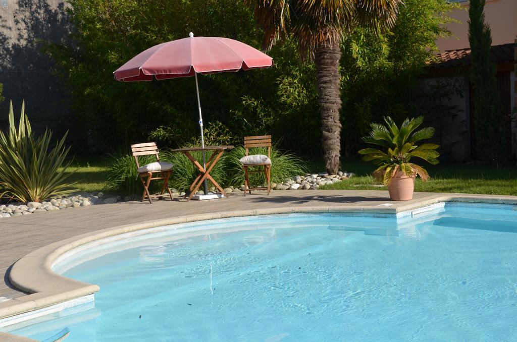 Chambre D'hôtes Et Spa Agen Exterior foto